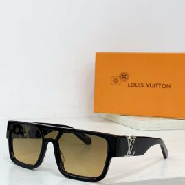 Picture of LV Sunglasses _SKUfw55771573fw